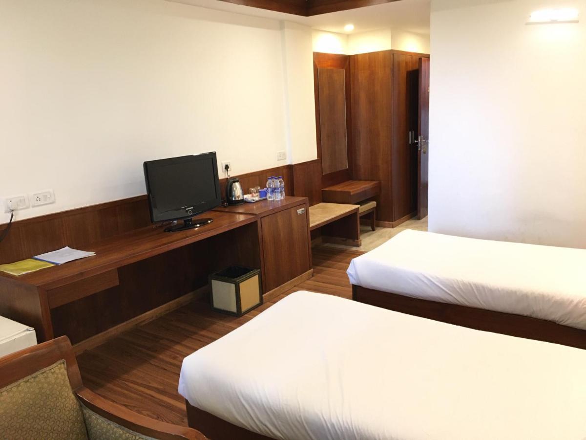 Hotel Jammu Ashok מראה חיצוני תמונה